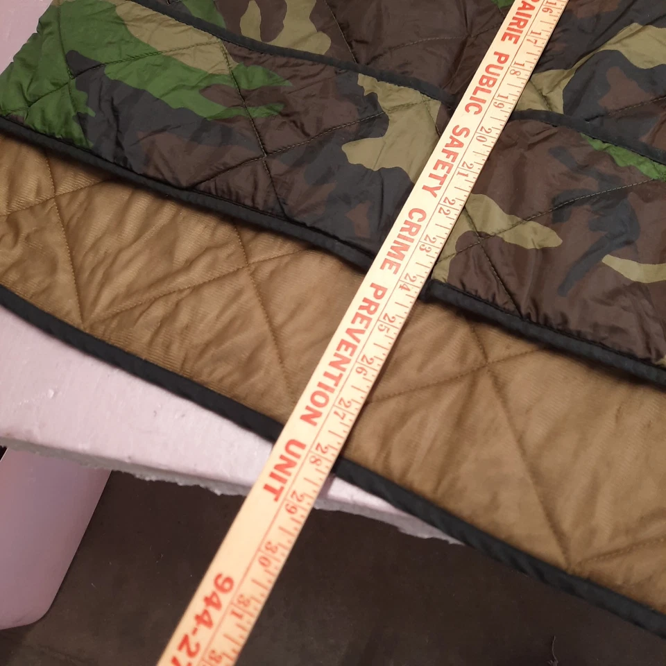 Vintage Northwest Territory Hunting Vest Adult XL Green Camo Lightweight Quilted - Image 4 of 4