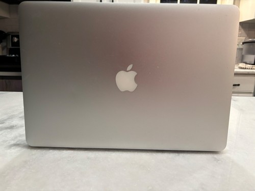 MacBook Pro 15 Retina Mid 2012 2.3 GHz i7 8GB 256GB SSD  - Picture 3 of 7