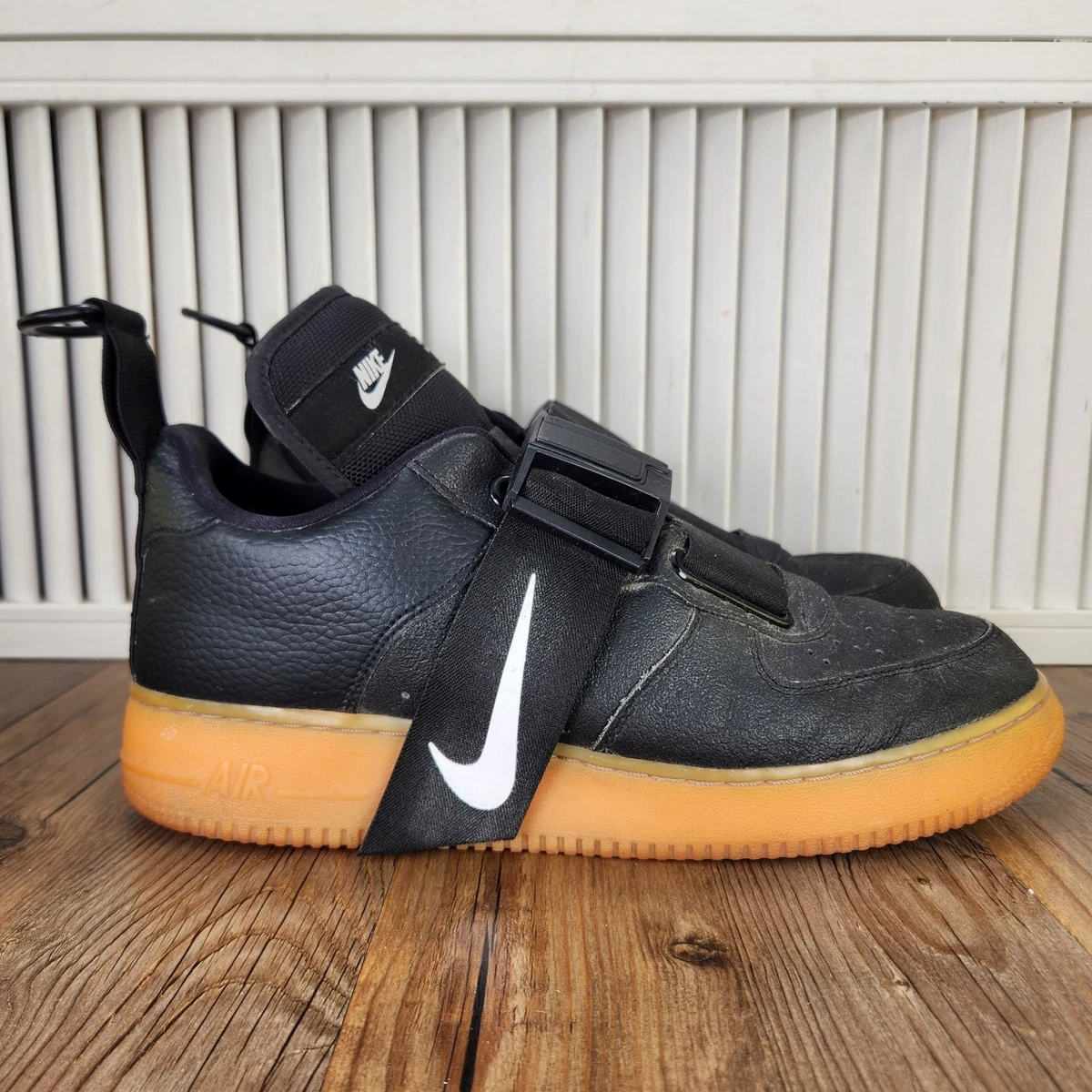 靴 Nike Air Force 1 Low Utility Black/White Nike Air Force 1 Low Utility Black White - AJ7747-001