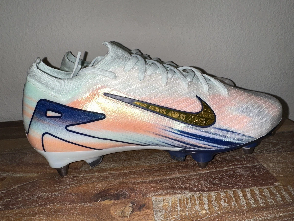 Brand new, never worn… men’s soccer cleats… size 7.5 Nike Tiempo Maestro Elite Firm Ground - Fossil/Mtlc Silver  main image 4