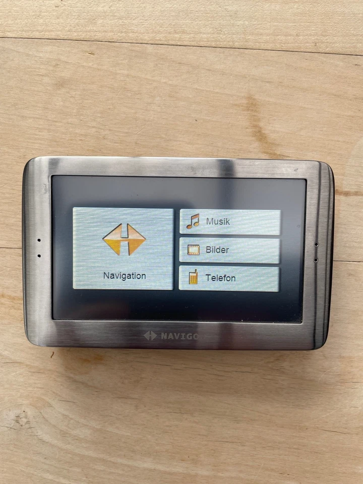 Navigon 8110 KOMPLETT ; alles original, schauen Sie sich die Bilder an. - Bild 2 von 4