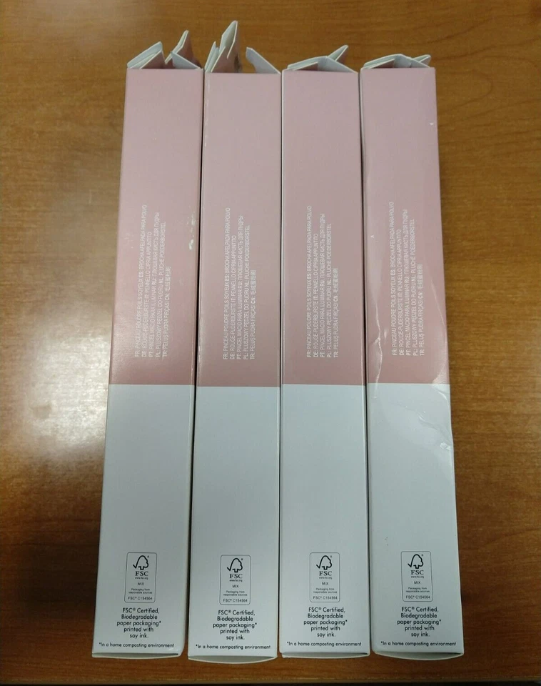 4 Pack: EcoTools Luxe Plush Powder Makeup Face Powder Brush *Shelfwear* -  W5D - Image 4 of 4