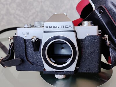 Praktica L 2  Kamera  M 4 2 Anschluss + Praktica Tasche 