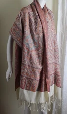 Estate Amazing Designer Gorgeous Ivory Soft Colors Finely Woven Shawl Wrap Scar
