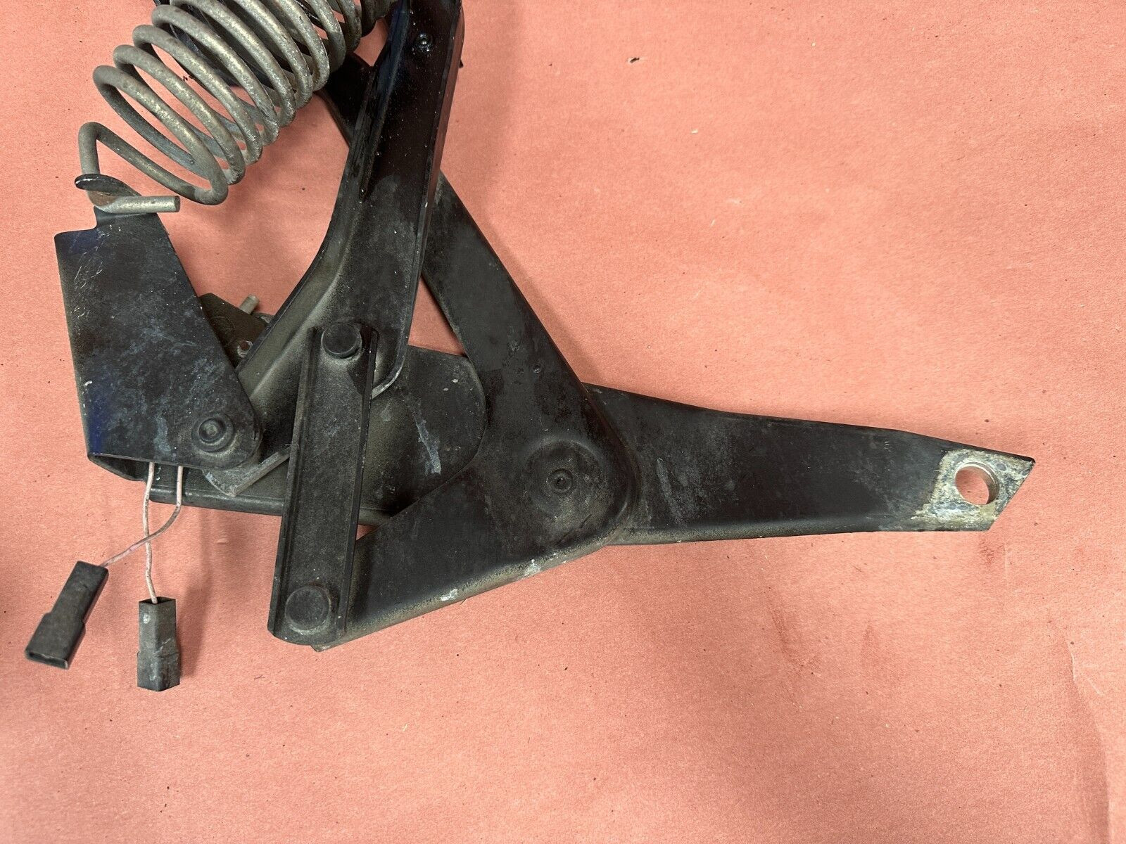 Bentley Brooklands 1994 Front Hood Hinge Bracket Pair OEM
