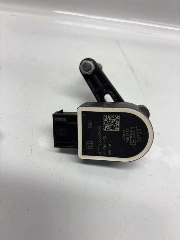 SENSOR PEDAL PARADA FRENO BMW 330e 330i G20 OEM 2019-2021 Foto 3 de 4