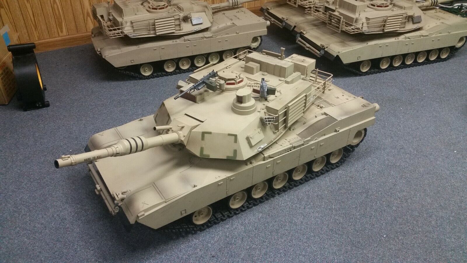 1/9  21st Century Ultimate Soldier  M-1A2 Abrams RC tank