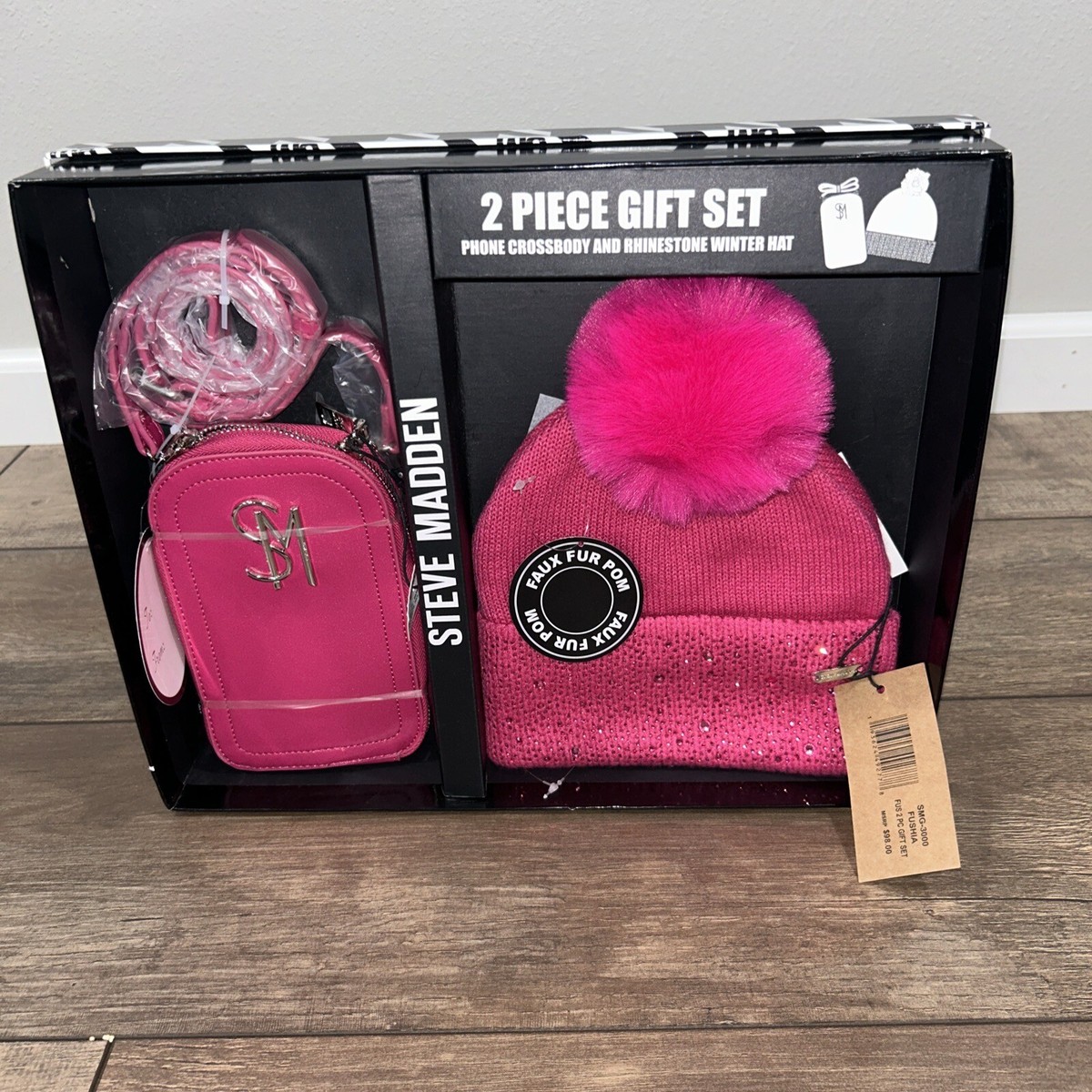 STEVE MADDEN 2 PC GIFT SET Pink BEANIE HAT & MATCHING PHONE