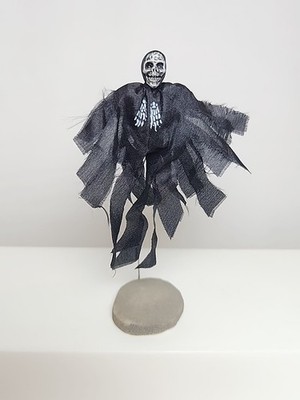 2005 LEMAX Spooky Town Flying Banshee Halloween Village Figure Retired 4'' H