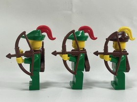 Lego Castle Forest Men Lot Of 3 With Hats And Weapons Vintage Authentic 80s/90s