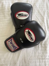 Twins Special Boxing Gloves 16 Oz Genuine Lea...