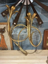 Hollywood Regency Mid Century Modern Gold Guilt  WALL SCONCE