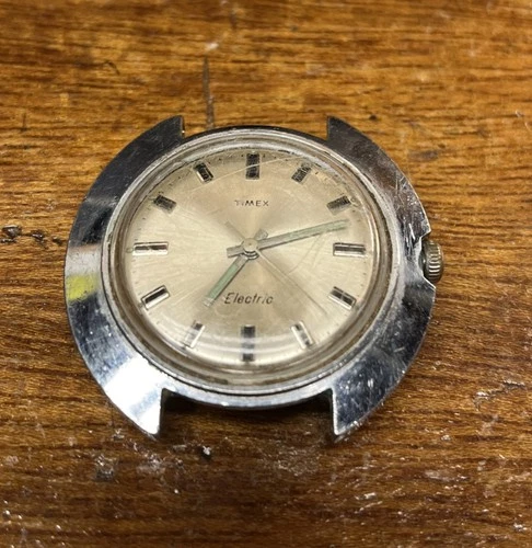 Vintage Timex ELECTRIC Watch Head 9417 4070 For PARTS OR REPAIR ONLY