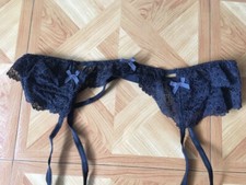 Victoria's Secret Black Lace Garter, Size Medium/Large, Black, NWOT