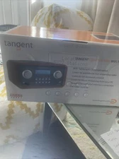 Tangent Quattro Wireless Internet Radio (Walnut) New
