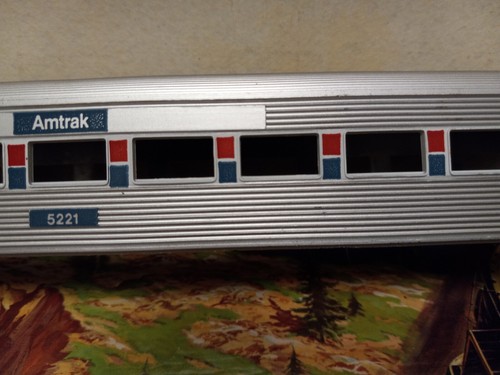 Athearn Blue Box - Amtrak SL Coach Kit - #1819 - Picture 10 of 10