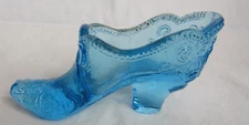 VINTAGE MOSSER GLASS BLUE BEADED EDGE COLONAL BOW SCROLL SLIPPER SHOE