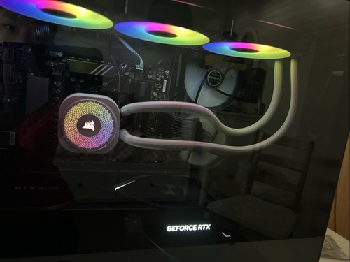 Rtx 4090 Fe + 9800x3d + 64gb Ddr5 Ram + 2tb Ssd - 第 2/5 張圖片