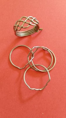 FingerRing Puzzle aus 4 Ringen