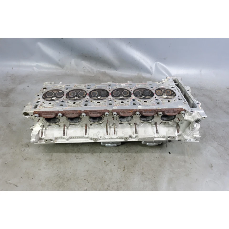 Поврежденная головка блока цилиндров двигателя 20-25 BMW M3 G80 M4 G82 X3M F97 S58 с клапанами изготовитель оборудования - Изображение 2 из 4