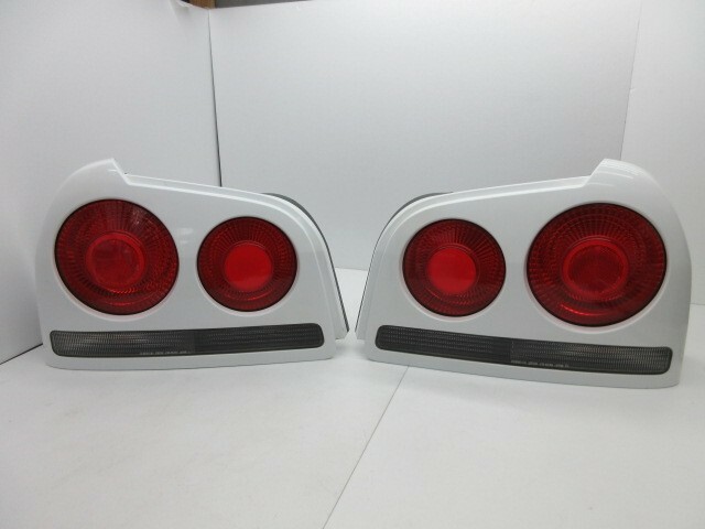 JDM NISSAN SKYLINE R34 ER34 Tail Lights SET pair 220-66260