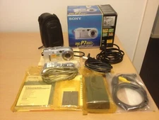 EC. Sony Cyber-shot® DSC-P7 3.2MP Digital Camera Silver. inc extras - (USED)