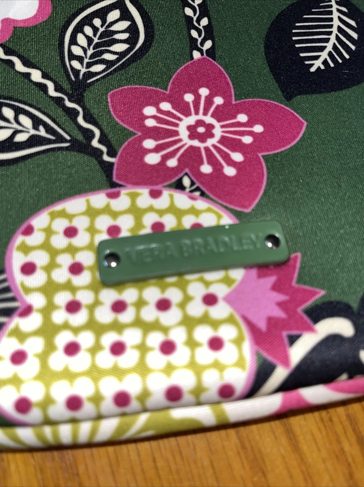 VERA BRADLEY Neoprene Tablet Sleeve - Protect iPad Case - OLIVIA PINK - EUC - Image 2 of 4