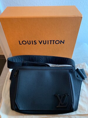 Louis Vuitton Men's Aerogram Takeoff Sling Bag Leather Black