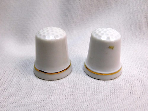 LOTE de dedales de madera de porcelana vintage de 18 piezas pintado a mano Canadá México y más - Imagen 4 de 20