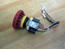 IDEC XA1E-BV4U01T-R Emergency Stop Unibody XA1E-BV