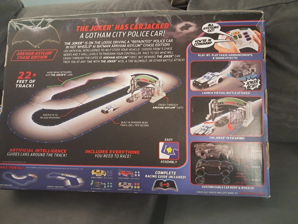 Hot Wheels Ai Intelligent Racing Set Arkham Asylum Edition DC Virtual Smart Cars - Image 3 of 4