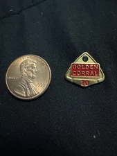 Golden Corral 10 Year Pin Green Gem Collectible Vintage Fashion Pin