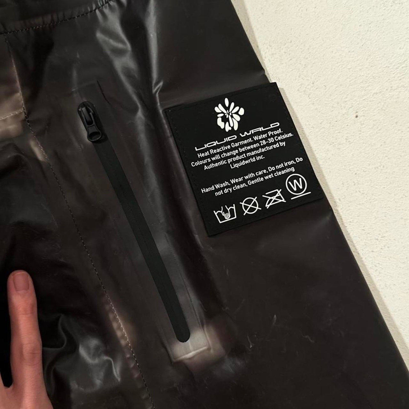 Liquidwrld Thermal Softshell Rain Waterproof Zip … - image 5