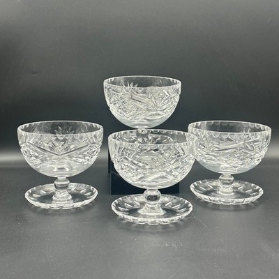 Eisbecher mit geschliffenem Kristall und Fuß 4er Set (STUART CRYSTAL ?)