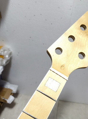 5 String 20 Fret BASS neck maple Fretboard black inlay 34 inch gloss