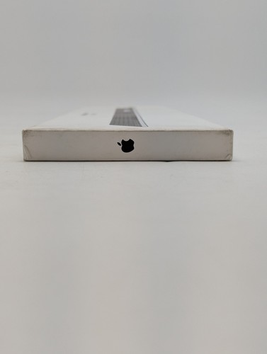 Apple Magic Keyboard A3119 with Touch ID & Numeric Keypad in Black (MXK83LL/A) - Picture 3 of 5
