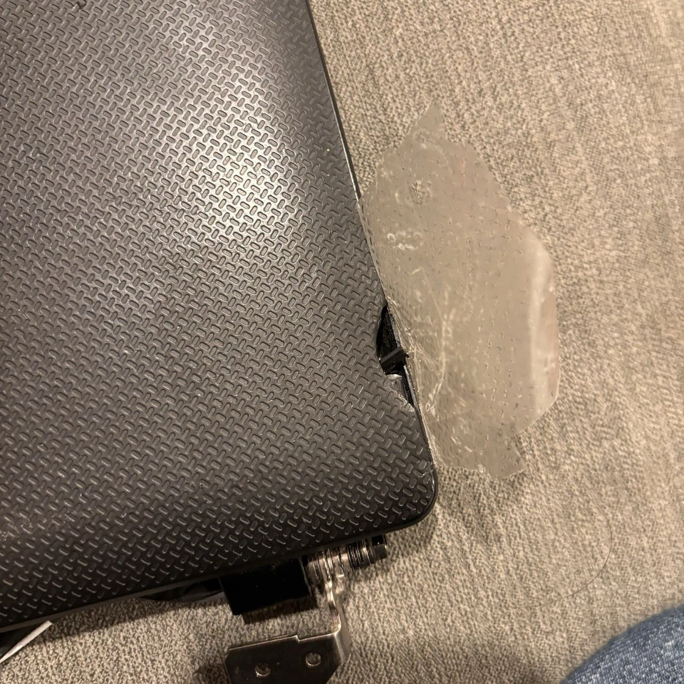 Acer Aspire 5742 Laptop Screen LCD - Image 3 of 4