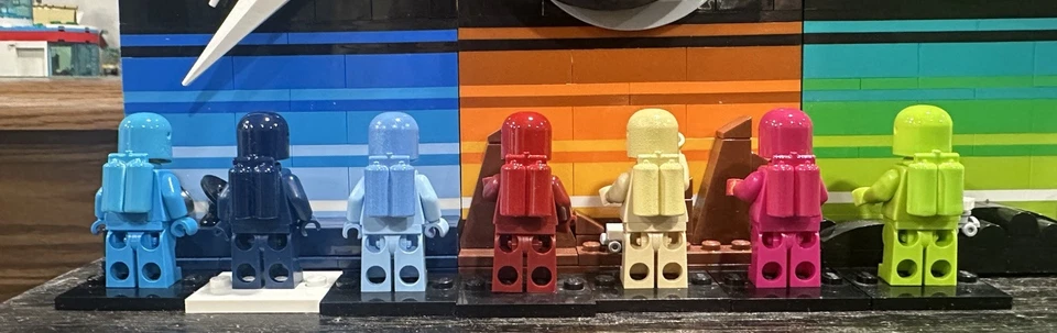 Lot Of 3 Your Choice LEGO New Classic Spaceman W Custom 🎨 Helmet  & Air Tank - Image 2 of 2