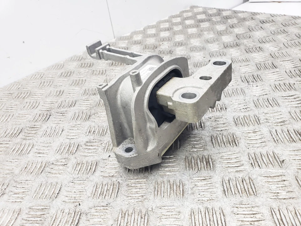 VOLKSWAGEN T-CROSS 1.0 PETROL ENIGNE MOUNT BRACKET 2021 2Q0199262BJ - Image 4 of 4