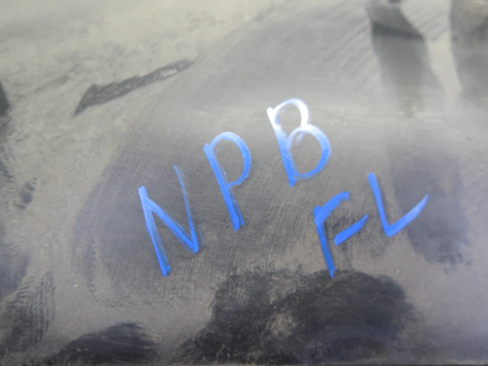 PORSCHE BOXSTER 986 1997-2004 ARCO DE RUEDA DELANTERO IZQUIERDO GUARDABARROS REVESTIMIENTO PROTECTOR CONTRA SALPICADURAS Foto 2 de 4