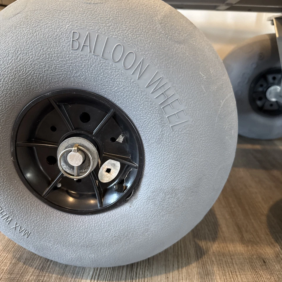 Carrinho de cais de peixe de praia vagão balão areia 4 pneus suportes de vara de alumínio puxar - Imagem 2 de 4