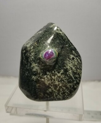 New find polished Freeform self standing Ruby in zoisite in hornblend 213 gram