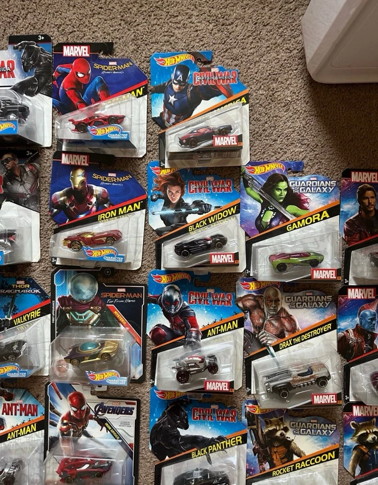 Hot Wheels Premiums Marvel Lote de 39 Coches de Superhéroe de Acción Foto 3 de 4