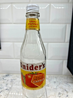 ANTIQUE SNIDER'S CHILI PEPPER CATSUP ORIGINAL LABEL'S AND CAP ALBION N.Y.