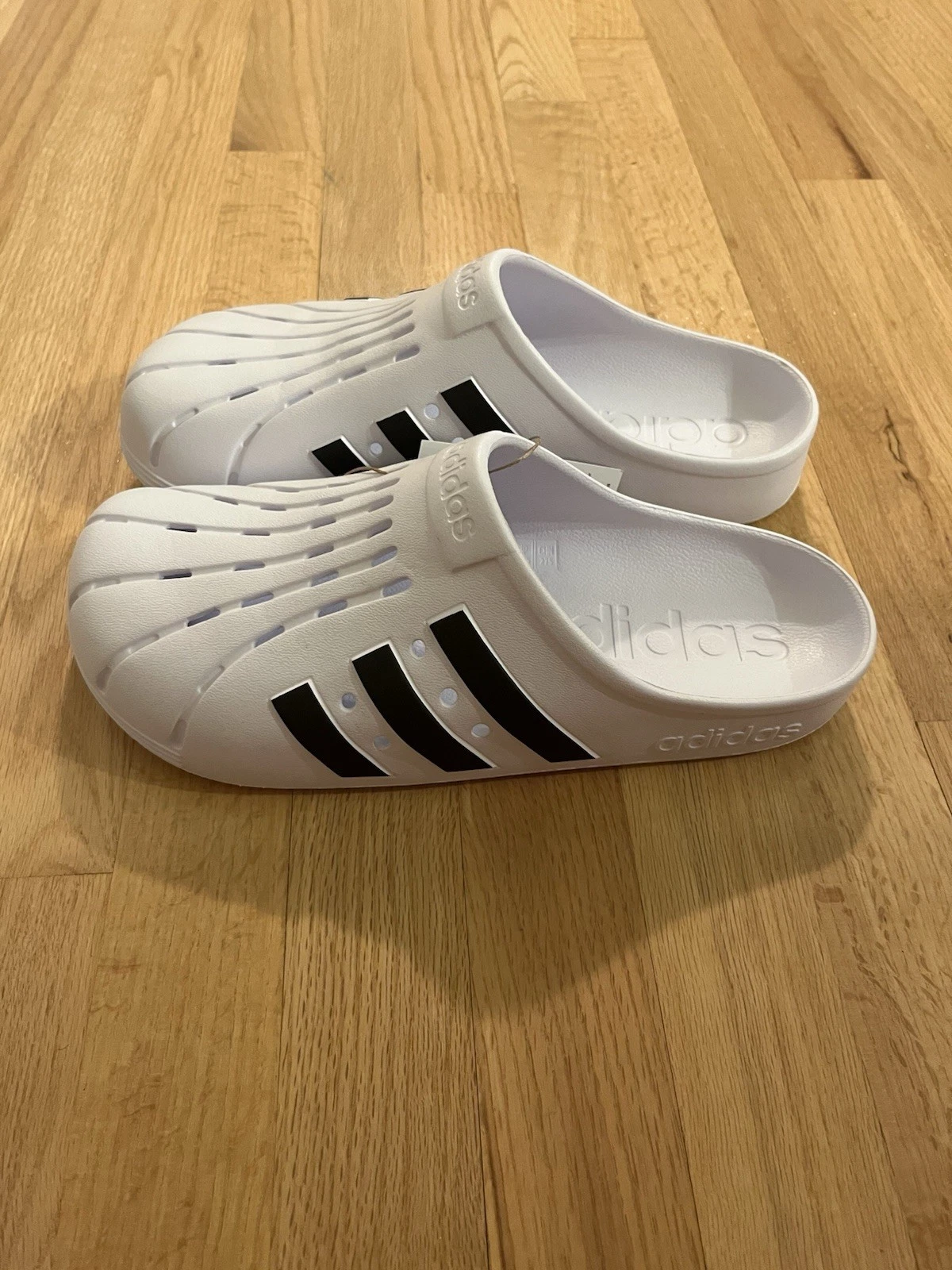Zoccolo Adidas uomo taglia 10 Adilette bianco e nero nuovo FY8970