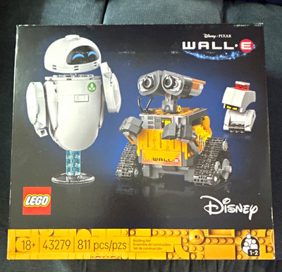 LEGO Disney Pixar WALL E 43279 Complete Set 811 Pieces Brick Separator 18+