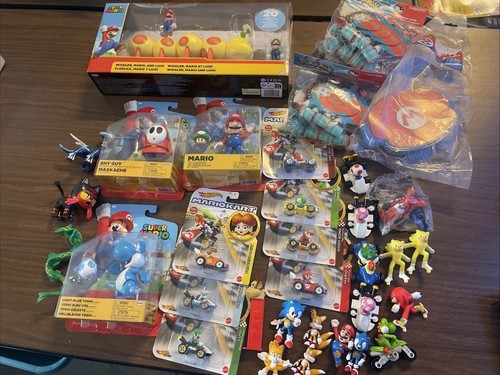 Mixed Lot of Pokemon & Sonic & Nintendo Figures Toys Mario Luigi Sealed/loose