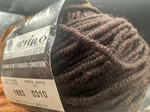 Lot of 5 Yarn NICE Balls Mix Color Zara, K&C Unknown. FALL WINTER COLORS. image 21