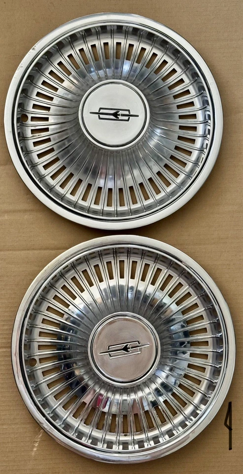 "Juego de 4 tapacubos estilo cable OEM Oldsmobile 15"" cubiertas de rueda - GM original de colección" Foto 4 de 4