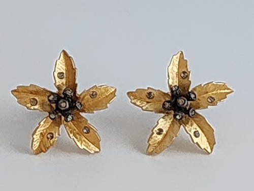 JOAN RIVERS PINWHEEL FLOWER BLACK GOLD TEXTURED CRYSTAL ACCENTS CLIP-ON EARRINGS - Picture 5 of 18